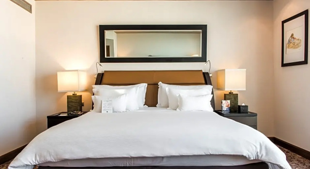 Номер Standard Kenzi Tower Hotel