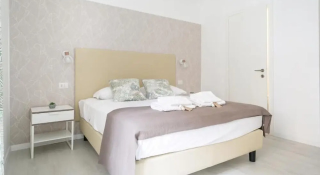 White Candia Guesthouse
