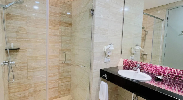 Standard Zimmer Leedon Hotel & Suites Surabaya