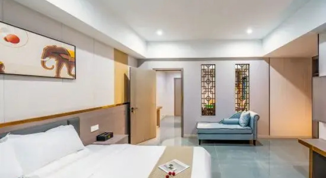 Люкс Lanyue Hotel (Foshan Gaoming Jinjun Plaza)