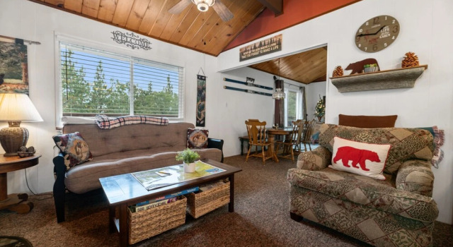 Eagle's Crest At Moonridge - A Sense Of Seclusion And Privacy! Mountain Views! Ac! 2 Bedroom Cabin