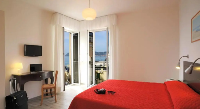 Двухместный номер Standard с балконом Hotel Tirreno