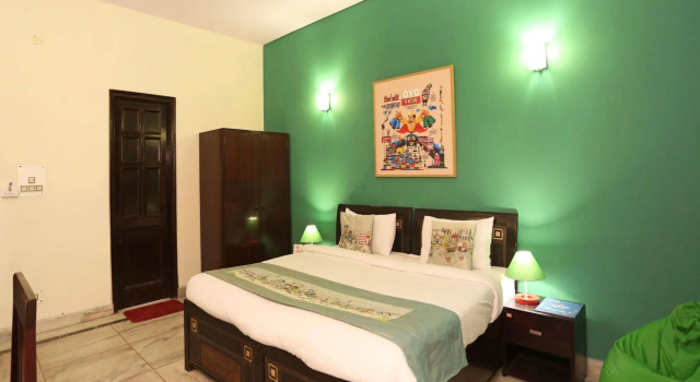 OYO Flagship Noida Spice Mall
