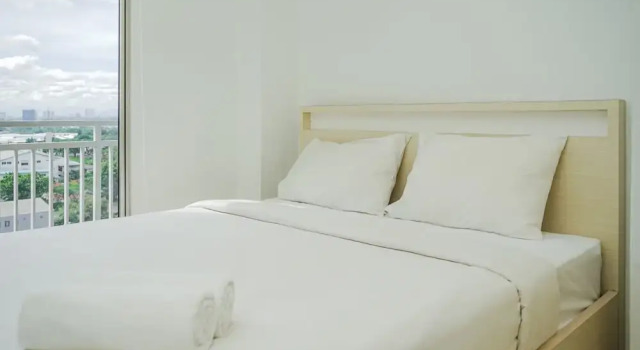 Студия Standard Cozy Living Studio Apartment Springwood Residence near IKEA Alsut