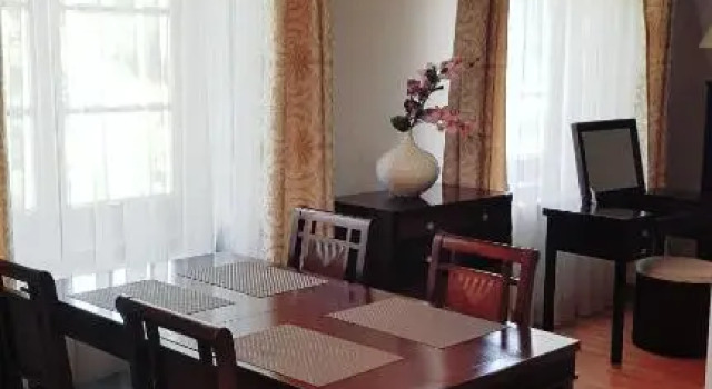 Cztery Pliszki, Boek Appartement Hotels in Klein-Polen met parkeren, Parkeren