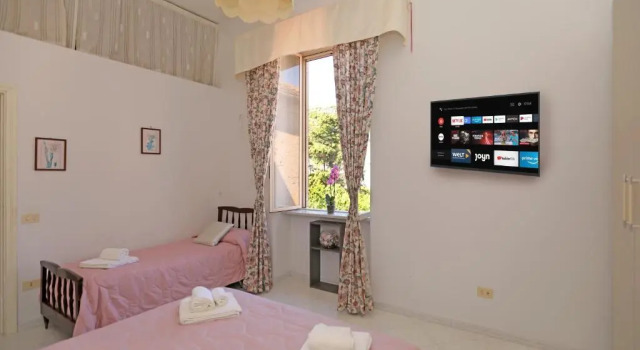 Estate4home - Casa Chiarina, Забронировать Апартаменты/квартира Отели Сорренто с бассейном, рядом с Il Vallone dei Mulini, Бассейн