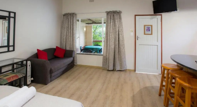 Студия с красивым видом из окна Merry Pebbles Resort