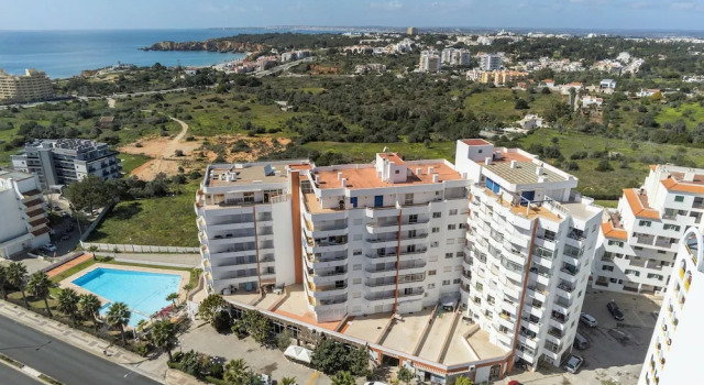 Апартаменты Vaumar Holiday Rentals - Beach & Pool