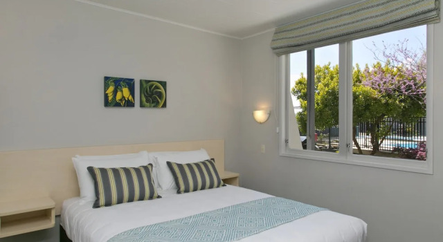 Номер Deluxe Anchorage Resort Taupo NZ