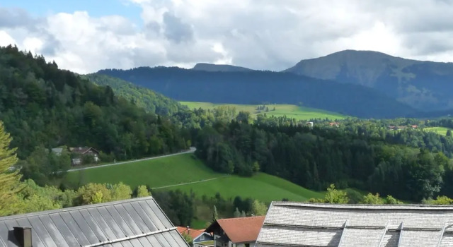 Camera doppia Deluxe con balcone e con vista sulle montagne Hotel Bayerischer Hof