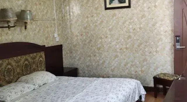 Nanning Huiyuan Hotel, Rezerwuj Hotel Hotele w Nanning z parkingiem, Parking