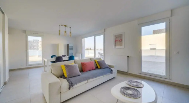 Апартаменты New apartment with terrace and parking