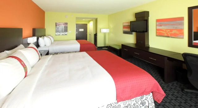 Run of House Holiday Inn Garland by IHG