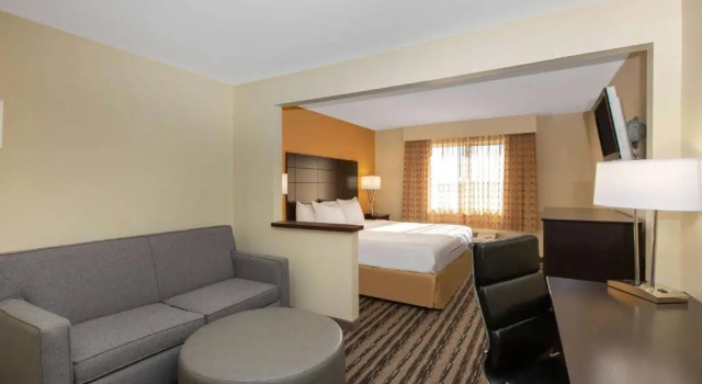 Люкс La Quinta Inn by Wyndham Lincoln, Nebraska