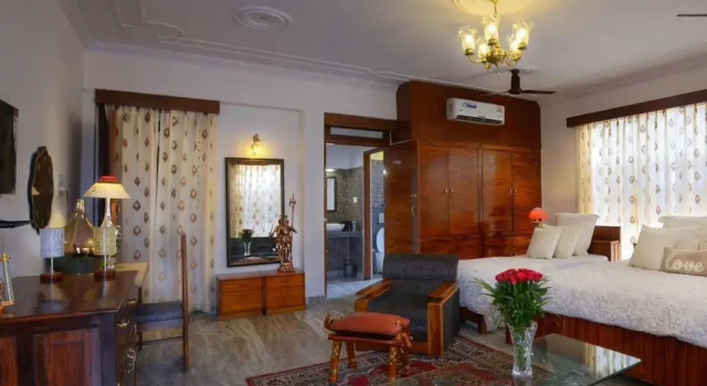 Oasis Homestay, Rezervovat Hotel Džajpur 