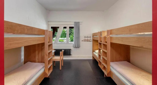 Шестиместный номер Standard Baden Youth Hostel