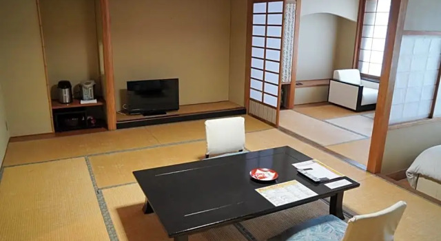 Четырёхместный номер Economy Hotel Taiko