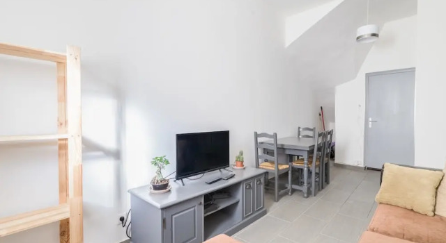 Modern flat near Parc du 26ème Centenaire, Забронировать Отель Марсель Буш-дю-Рон, рядом с Palais Omnisports Marseille Grand-Est