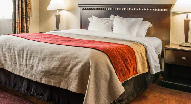 Номер Standard American Inn & Suites