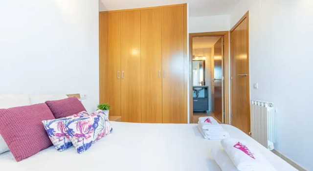 House in Empuriabrava Near Aiguamolls Reserve, Забронировать Апартаменты/квартира Отели Alt Empordà с парковкой, Парковка