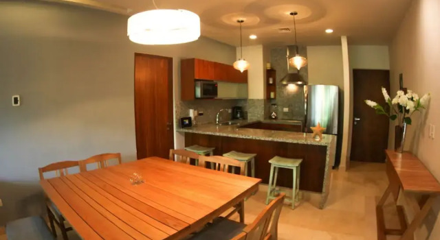 Апартаменты Fabulous 3BR Condo steps away from 5th Avenue and beach by Happy Adddress