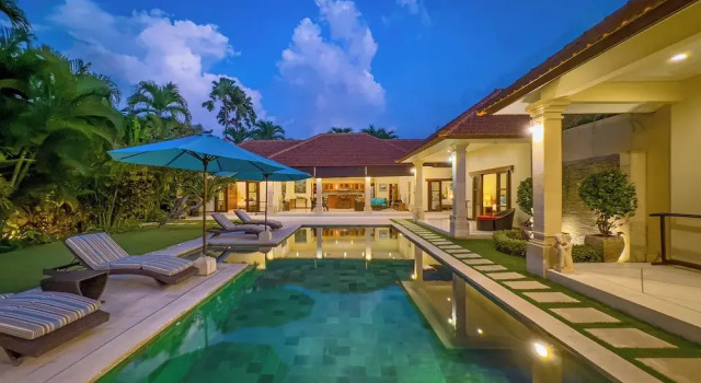 Вилла Villa Bugis Drupadi Seminyak