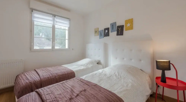 B&B House in Disneyland, Rezerwuj Bed and Breakfast Chevaigne Bretania