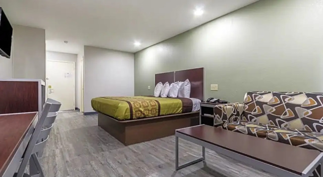 Двухместный номер Standard Scottish Inn and Suites Tomball