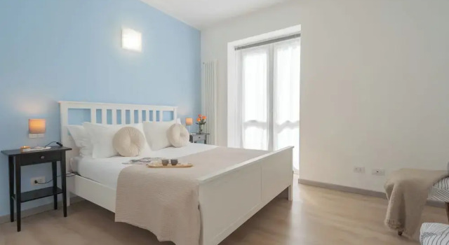 La Quiete With Private Garden by Rent all Como