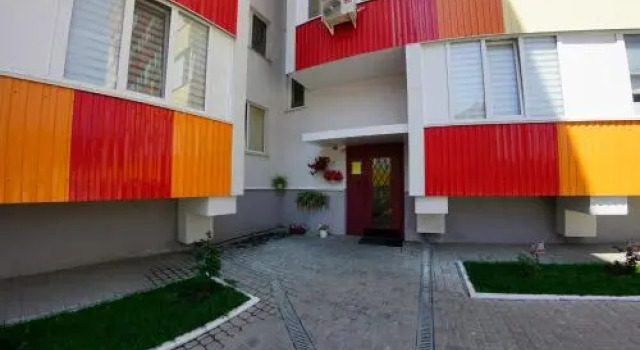54a Tselinogradskaia Str at Alekseevka Underground, Rezervasyon Otel Harkov 