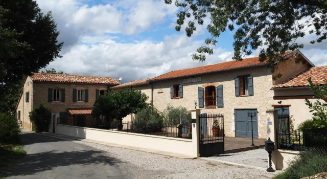 Le Mas de Doat, Gîte de Charme 4 étoiles dans le Triangle d Or proche Gaillac et Albi, Rezervați Hotel Gaillac Tarn