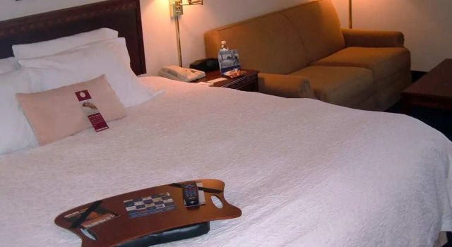 Двухместный люкс Hampton Inn Lexington - Georgetown I-75