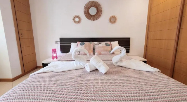 Adeje Paradise 11-B Ocean views and heated pool, Book Hotel Hotels in Tenerife with Parking, Parking