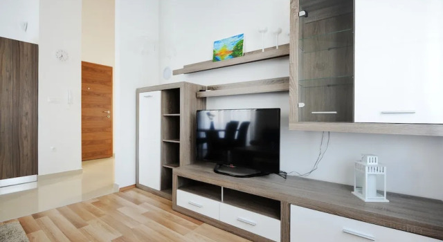 Апартаменты с 2 комнатами с балконом и с частичным видом на море Apartments Hills
