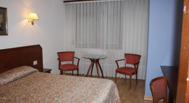 Двухместный номер Standard Hotel Unzaga Plaza