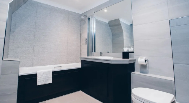 Четырёхместный номер Deluxe The County Hotel Newcastle