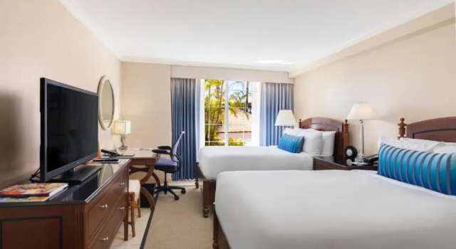 Четырёхместный номер Standard Hamilton Princess & Beach Club A Fairmont Managed Hotel