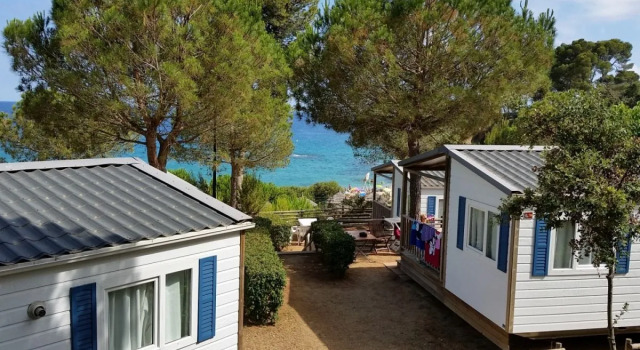 Happy Camp Camping Cala Gogo, Varaa Leirintäalue Telttailu ja glamping kohteessa Calonge, Leirintäalue