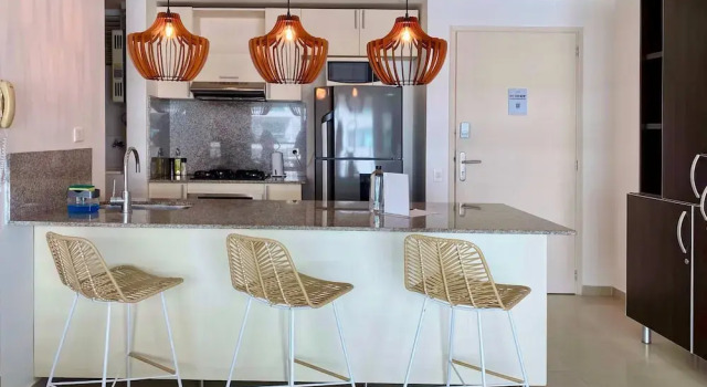 Апартаменты w Impeccable 2BR w Charming Balcony in CTG