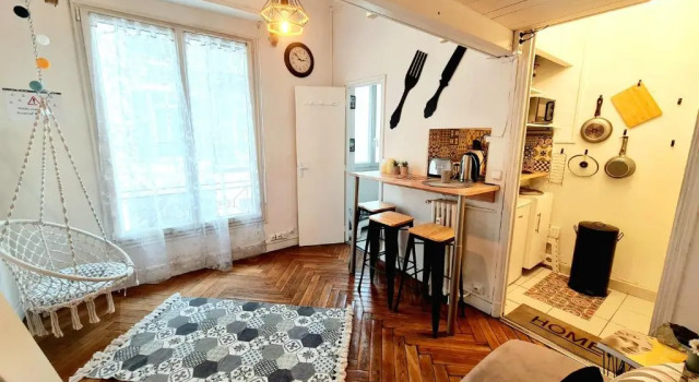 Студия F1 mezzanine centre ville Nice, 1 à 4 personnes, quartier Libération