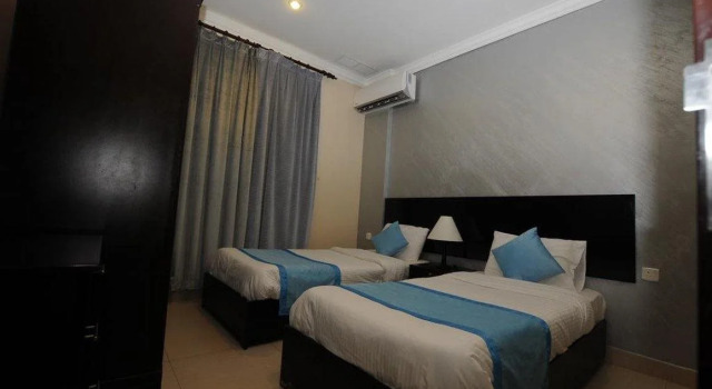 Al Muhanna Plaza Hotel