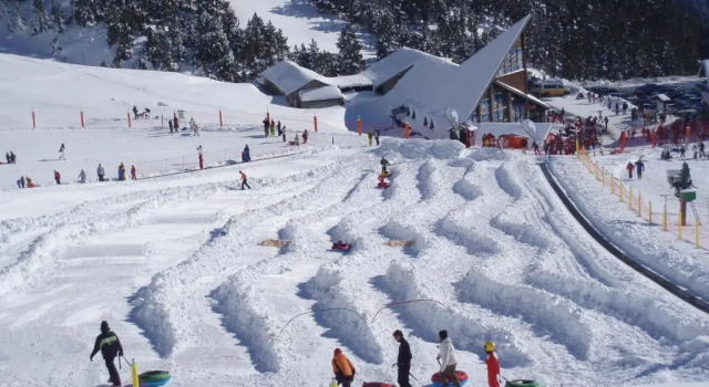 Апартаменты с балконом LLANARS, en Vall de CAMPRODON Vistas Montaña de frente, ASCENSOR, Orientación Sur, Chimenea, WIFI, MOLLÓ PARK, VALLTER, HÍPICA, GOLF