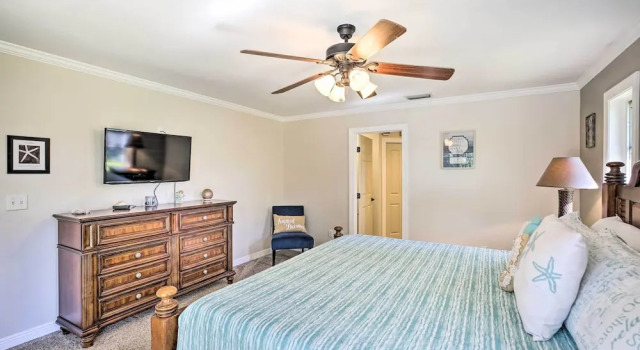Private Pool & Lanai: Home in Cape Coral, Забронировать Дом для отпуска Виллы Кейп-Корал, Вилла