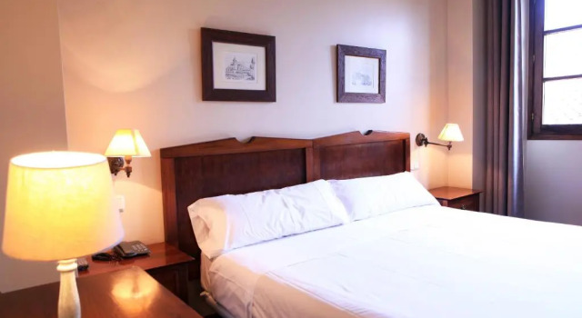 Двухместный номер Standard Hostal Antxitonea