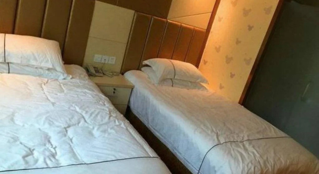 Yiwu Qiaoxin Inn, Prenota Hotel Yiwu Zhejiang