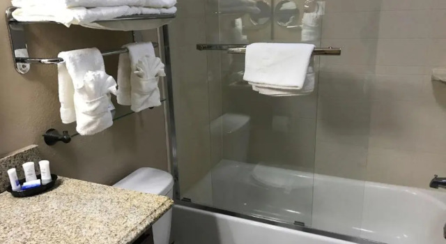 Номер Standard Best Western Plus Crawfordsville Hotel