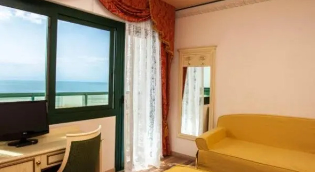 Двухместный номер Standard с видом на море Hotel Carlton