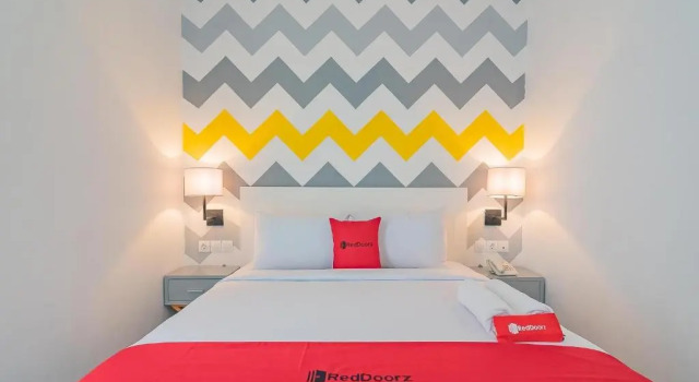 Juniorsuite RedDoorz Premium @ Hotel Hebat