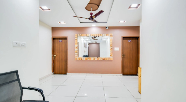 Super Collection O Indore Near Omax City 1