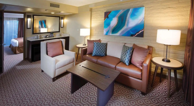 Люкс с частичным видом на море DoubleTree Suites by Hilton Tucson-Williams Center